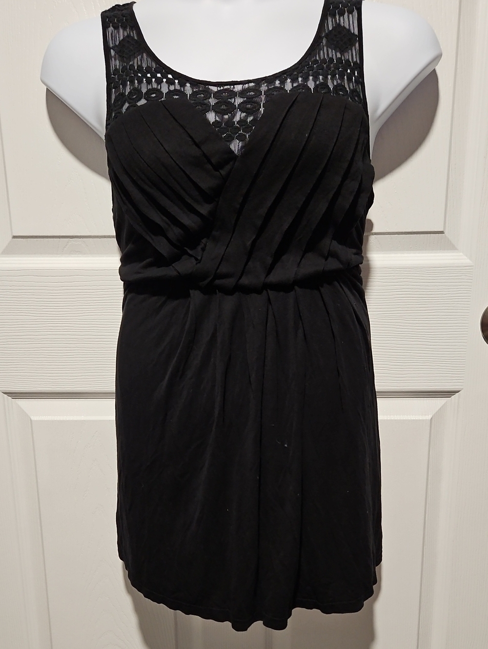 Black Lace-Yoke Pleated Mini Dress — Women